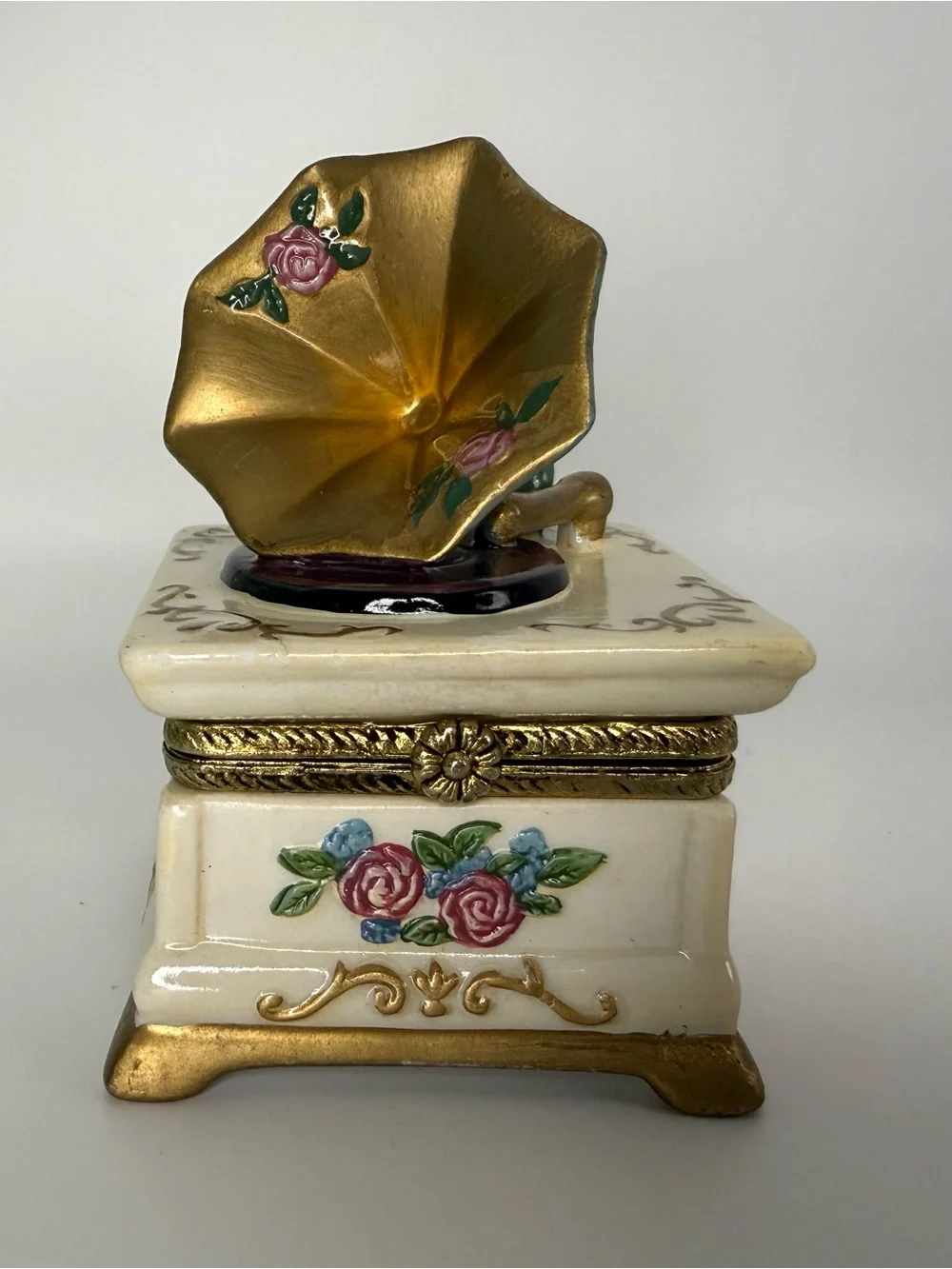 Vintage Porcelain Gramophone Trinket Box Phonograph Ceramic Rose Jewelry Case